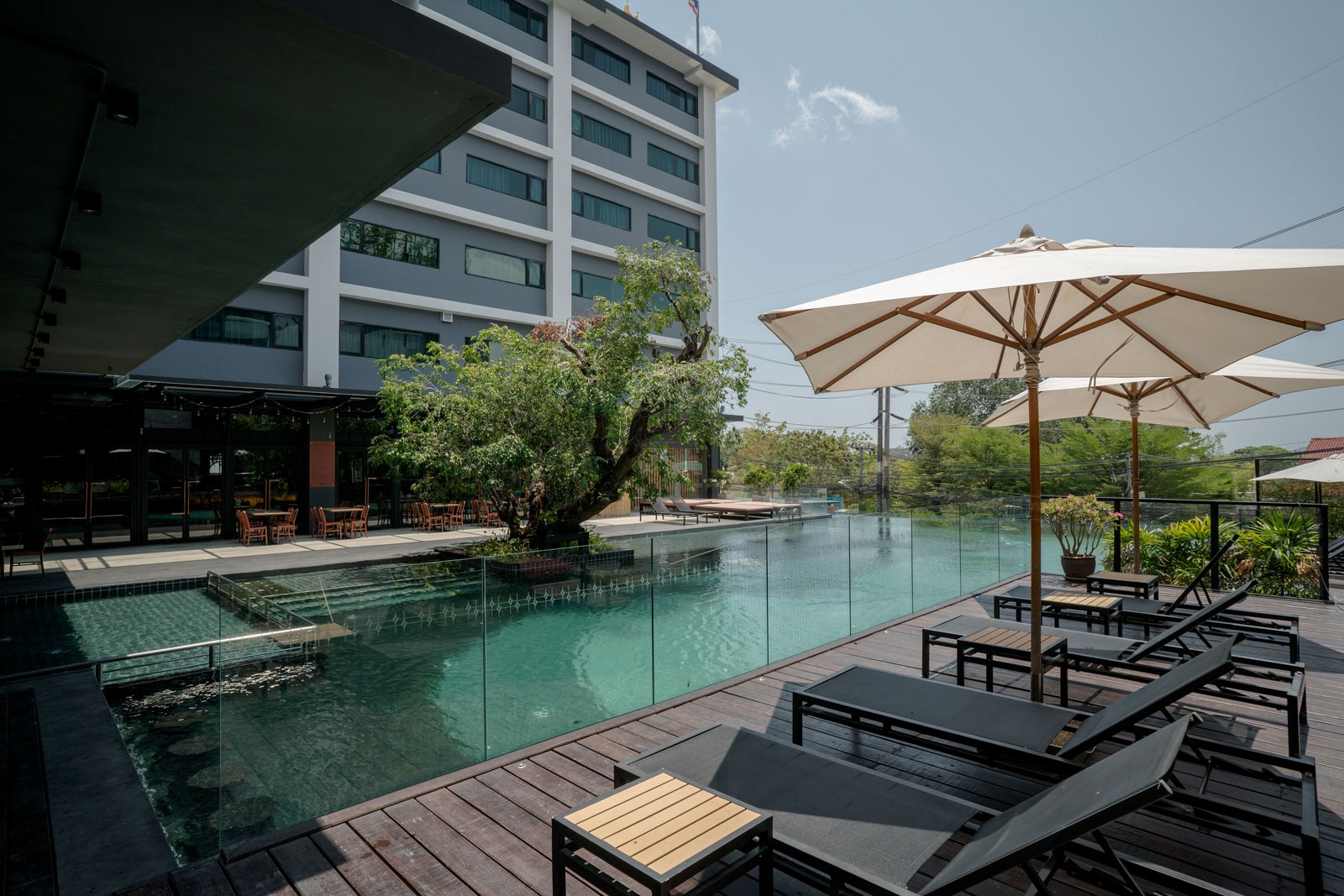 Hotel with private pool in room kl